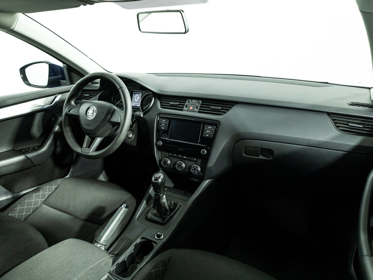 Skoda Octavia III (A7) Рестайлинг, 2020 Фото №9