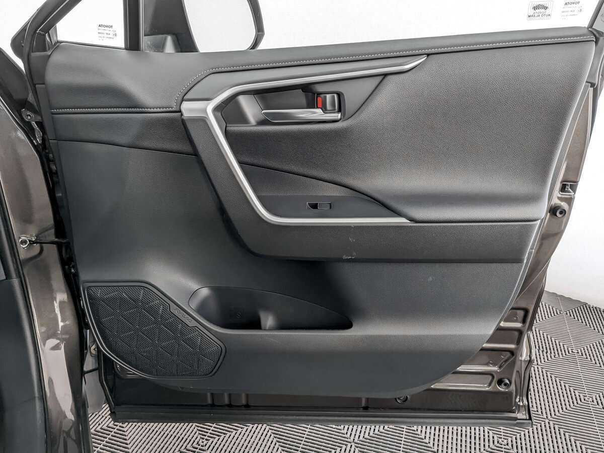 Toyota RAV4, 2020 Фото №20