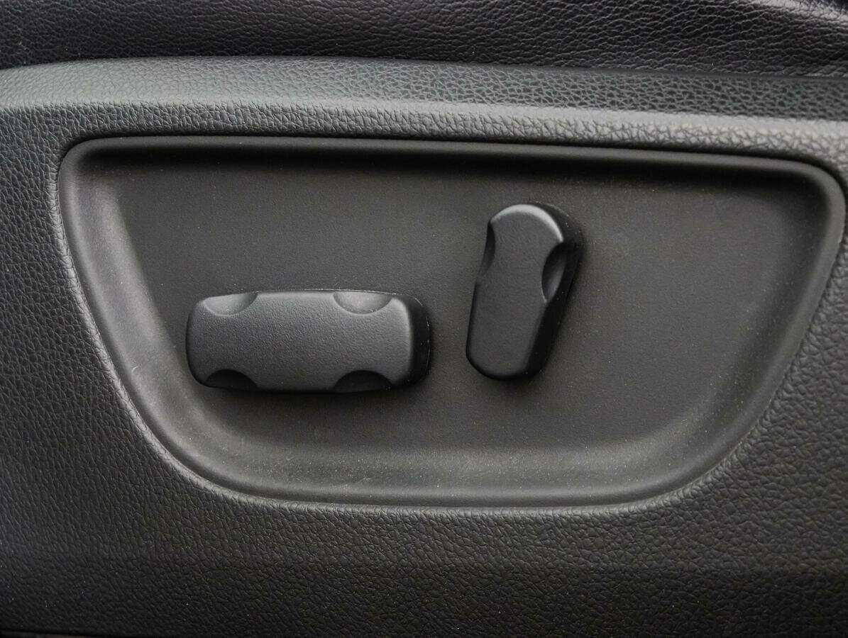 Mitsubishi Pajero Sport, 2017 Фото №15