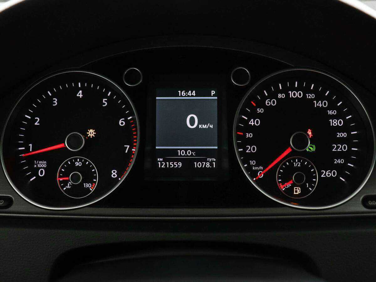 Volkswagen Passat, 2013 Фото №11