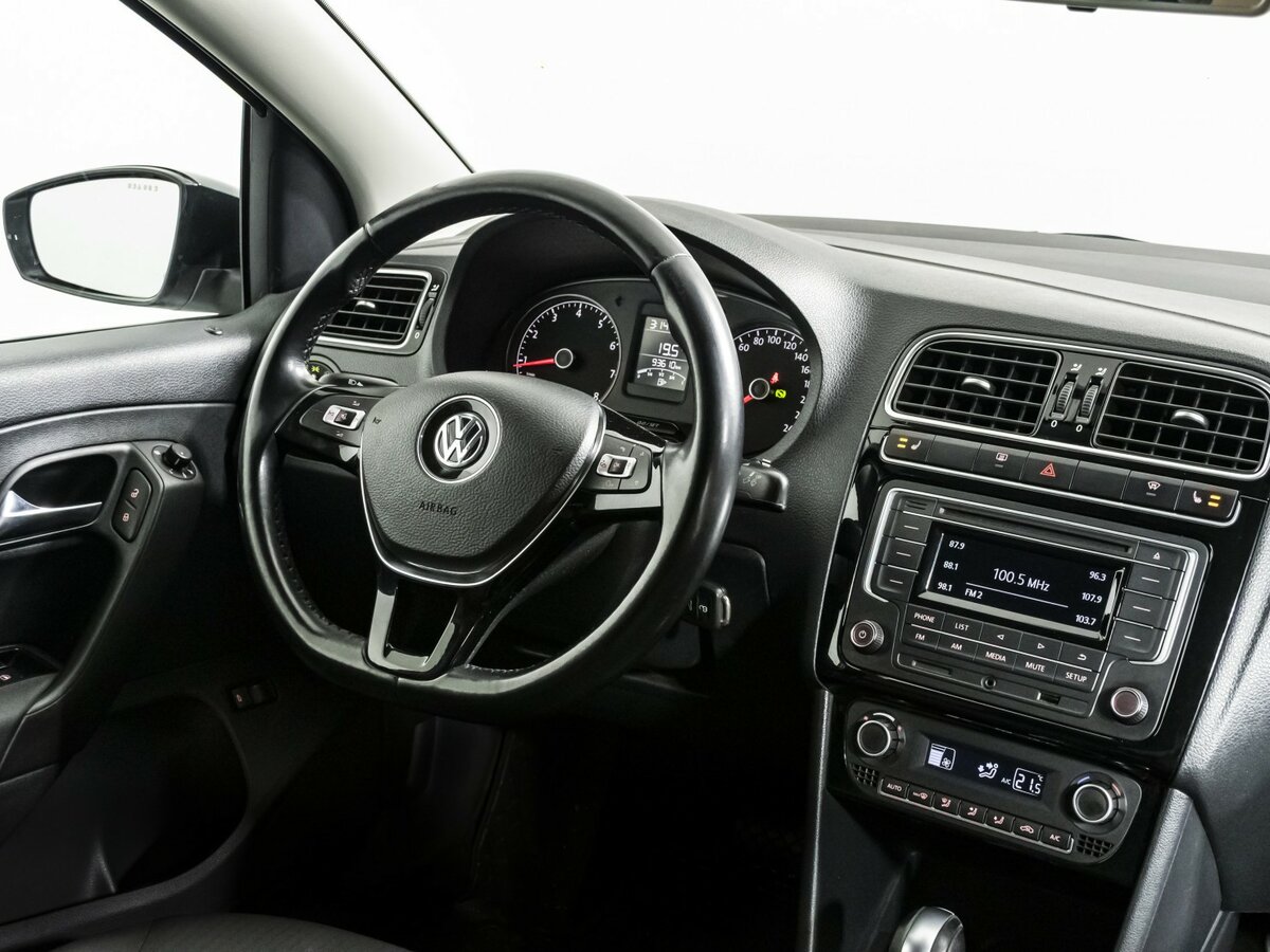 Volkswagen Polo V Рестайлинг, 2018 Фото №8