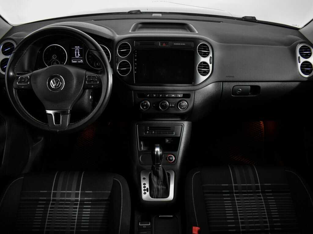 Volkswagen Tiguan, 2016 Фото №13