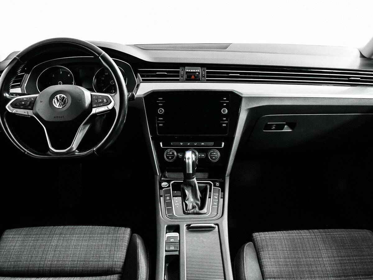 Volkswagen Passat, 2019 Фото №11