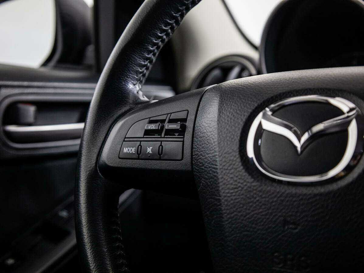 Mazda 3, 2012 Фото №15