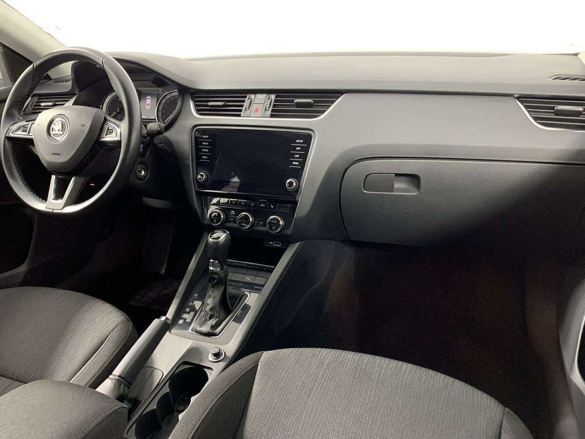 Skoda Octavia, 2018 Фото №11