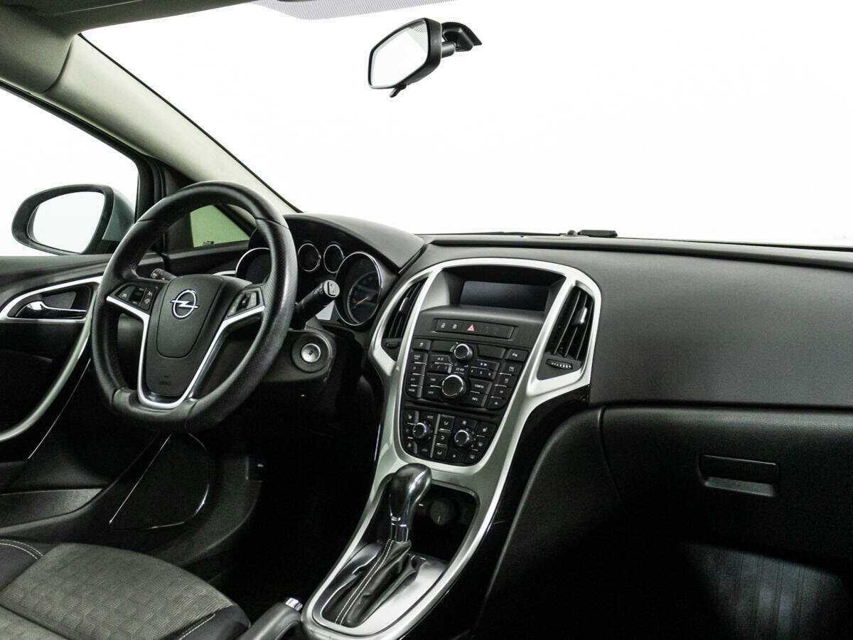 Opel Astra GTC, 2013 Фото №9