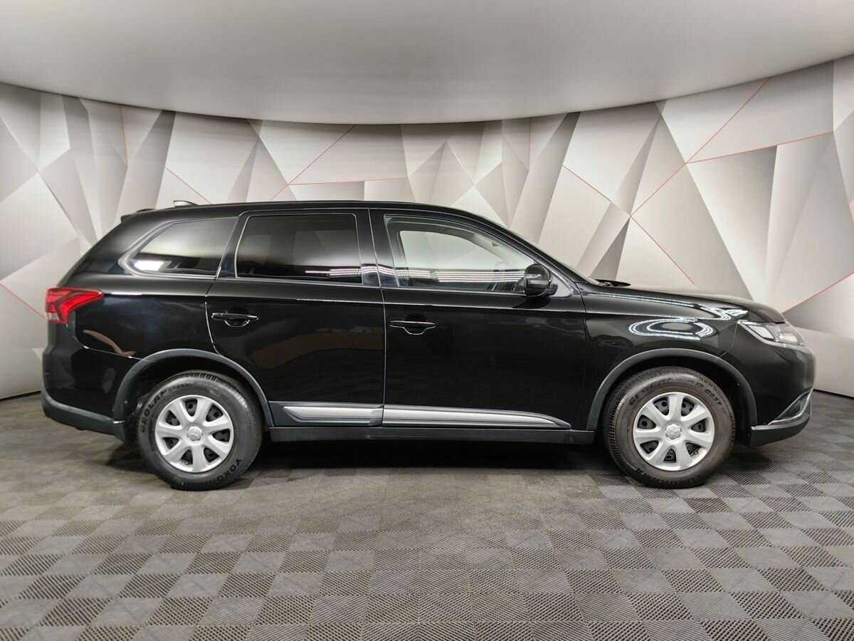 Mitsubishi Outlander, 2018 Фото №6