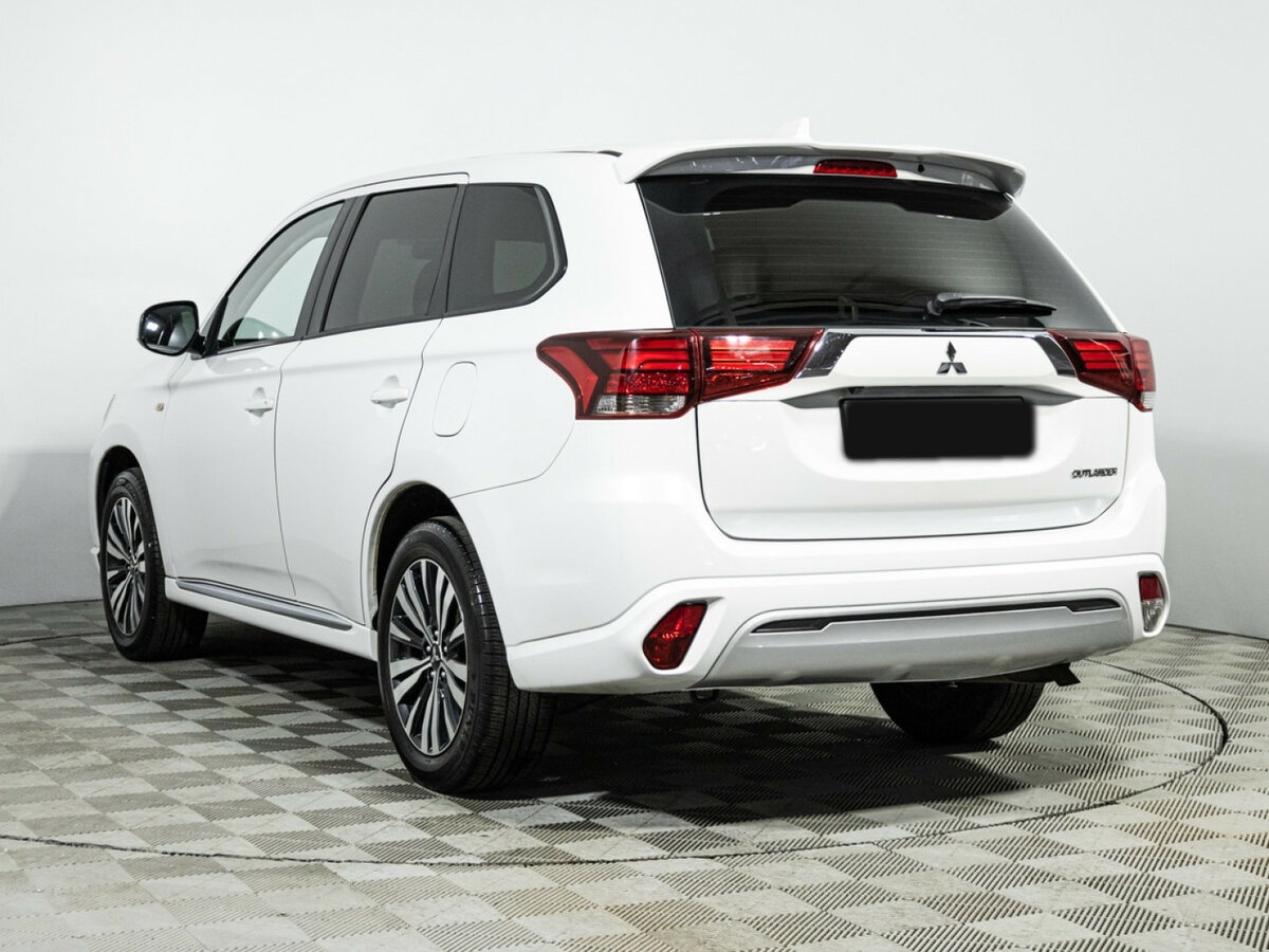 Mitsubishi Outlander III Рестайлинг 3, 2022 Фото №6