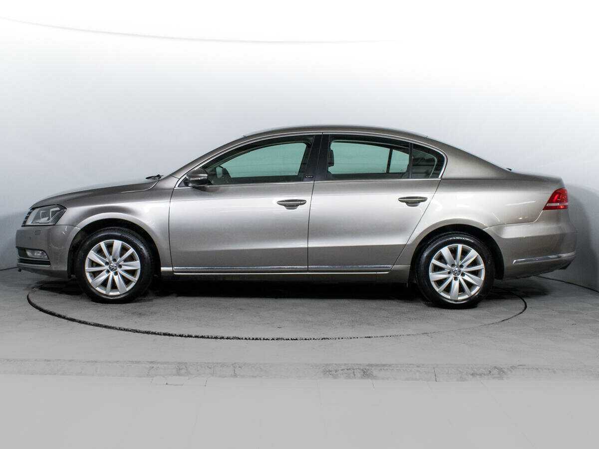 Volkswagen Passat, 2012 Фото №8
