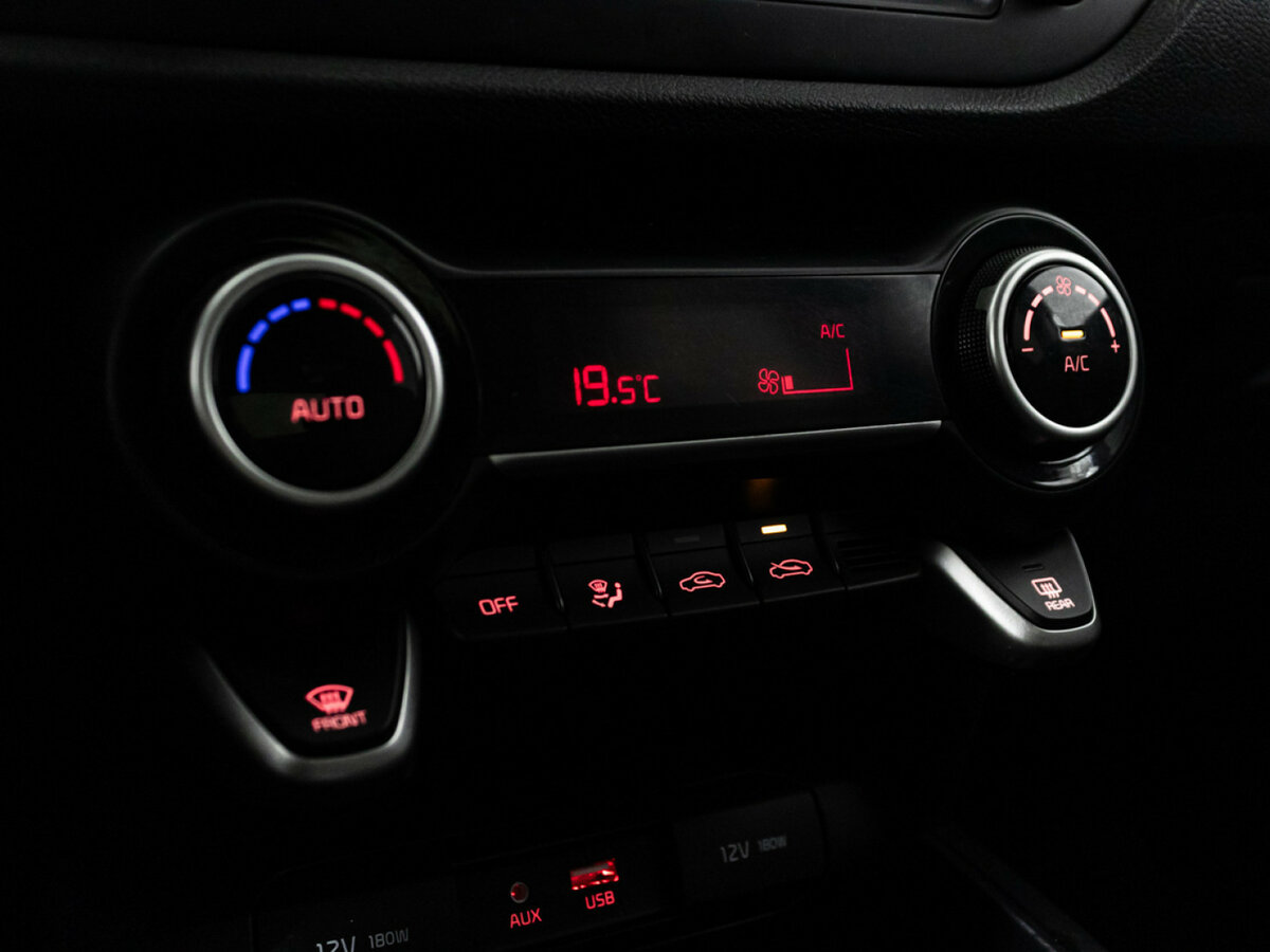 Kia Rio IV, 2019 Фото №15