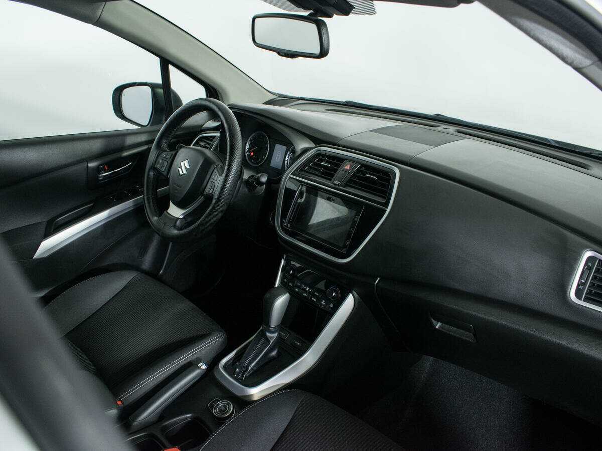 Suzuki SX4, 2018 Фото №9