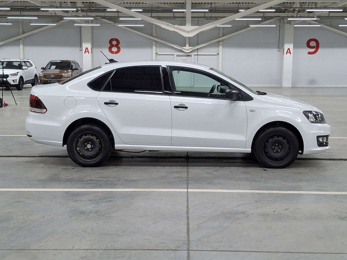 Volkswagen Polo V Рестайлинг, 2019 Фото №4
