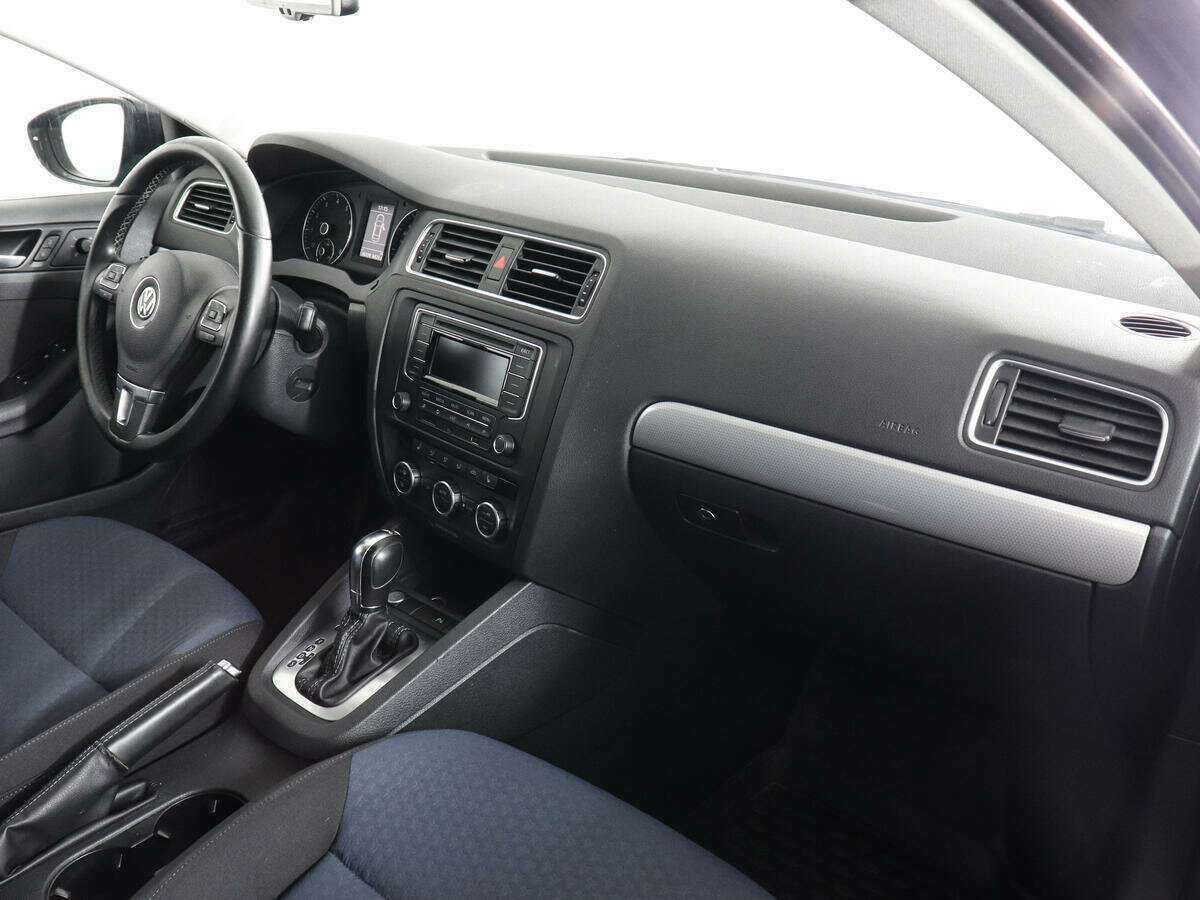 Volkswagen Jetta, 2013 Фото №9
