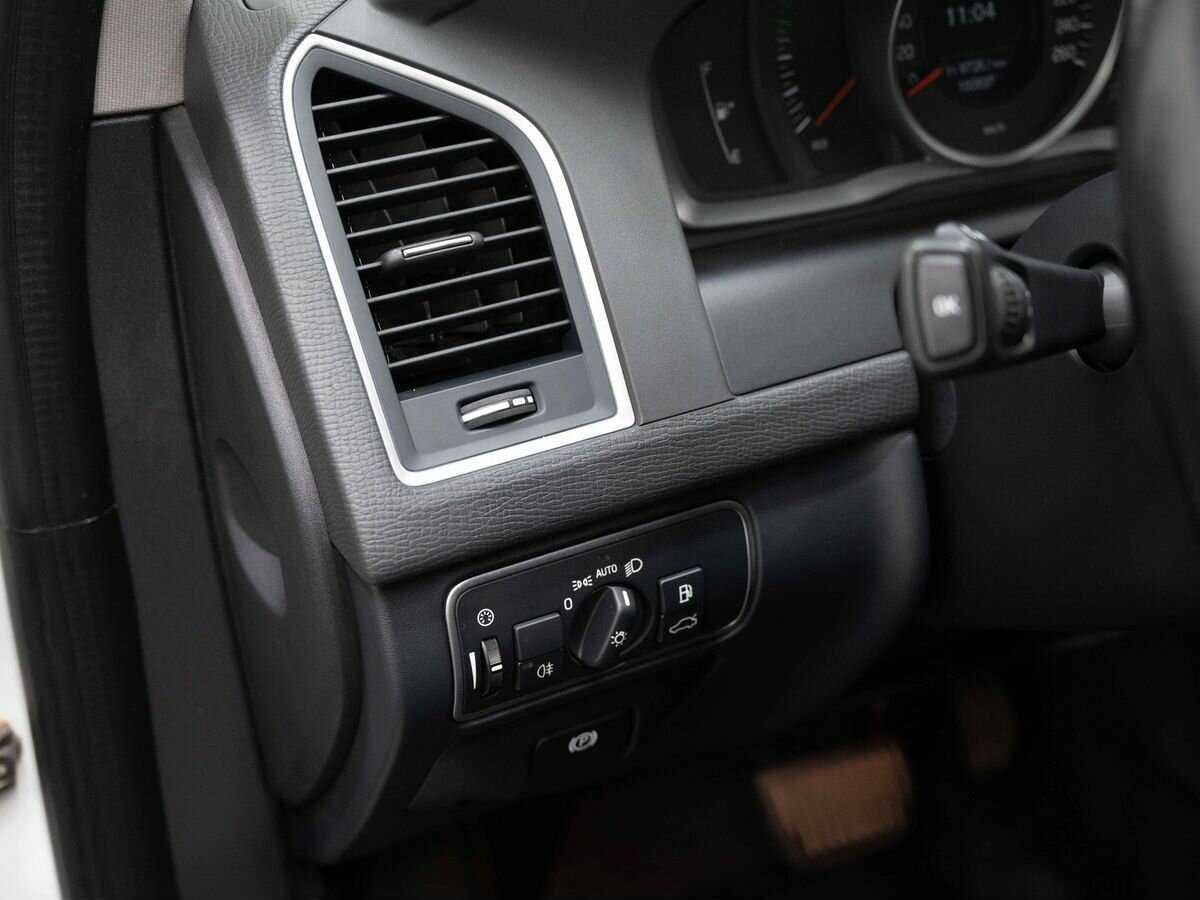 Volvo XC60, 2017 Фото №19