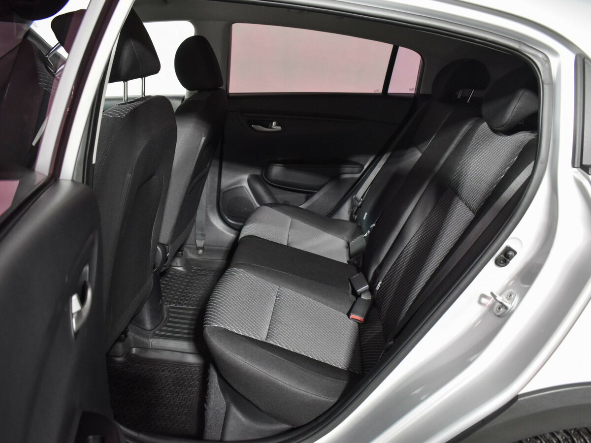 Kia Rio X-Line IV, 2018 Фото №11