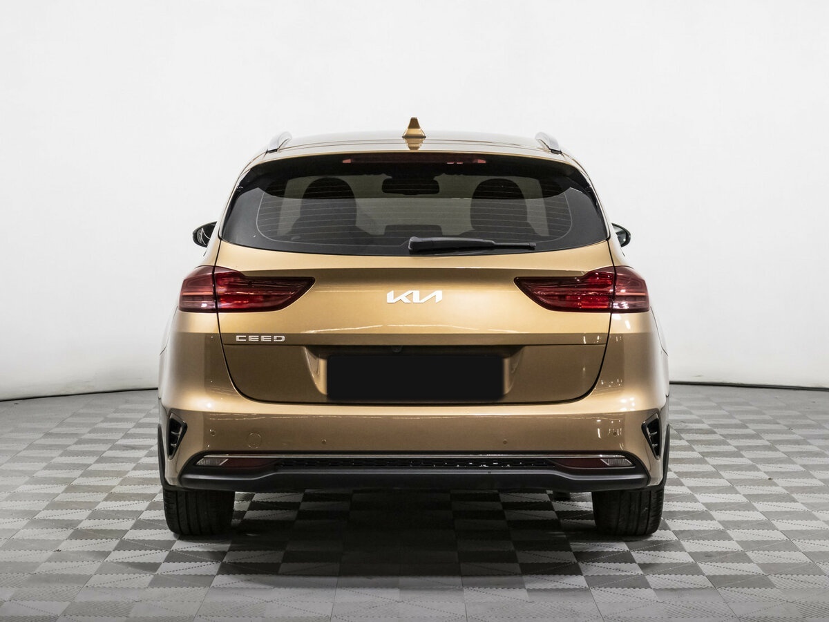Kia Ceed III Рестайлинг, 2022 Фото №5