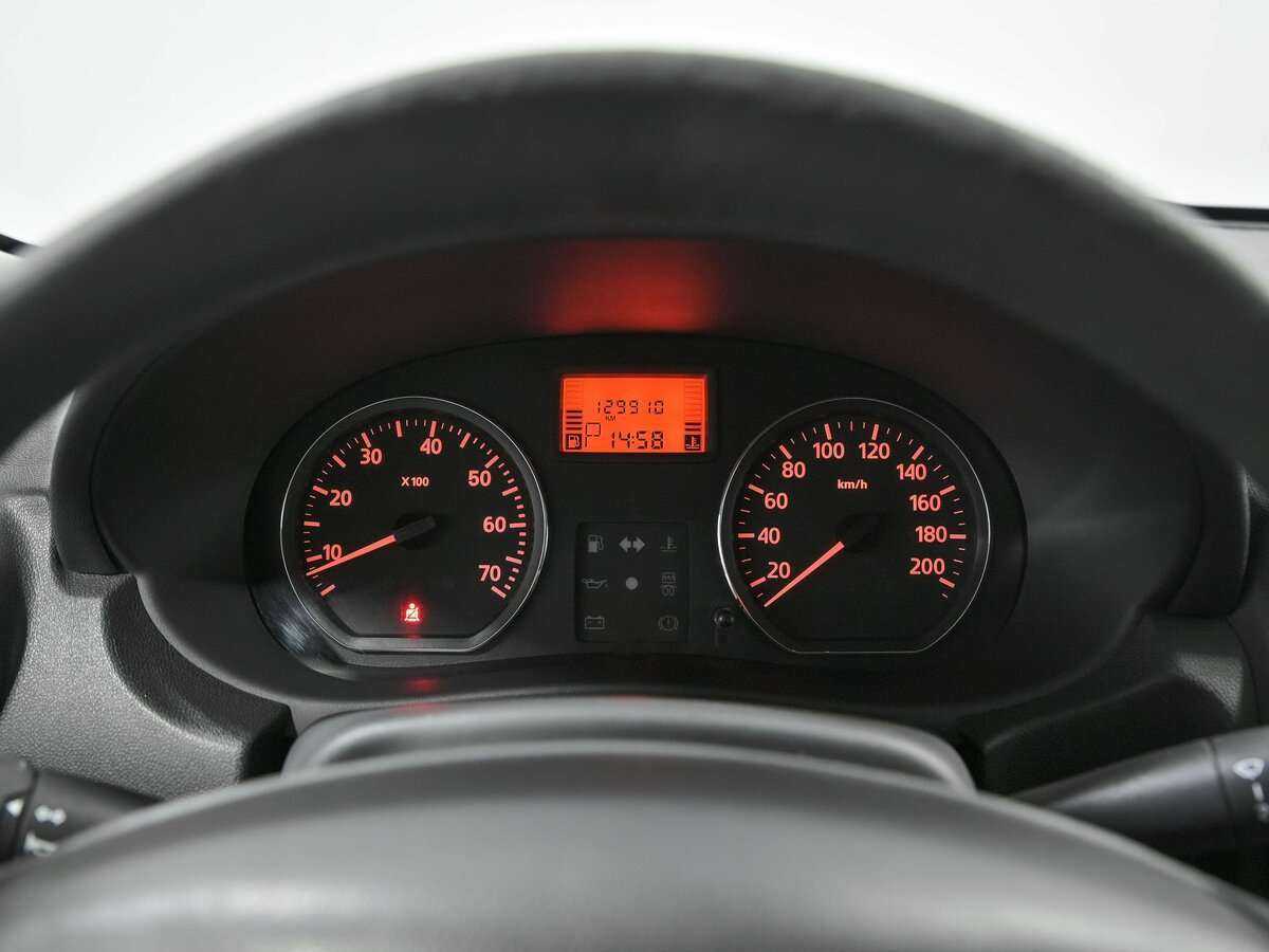 Nissan Almera, 2018 Фото №8