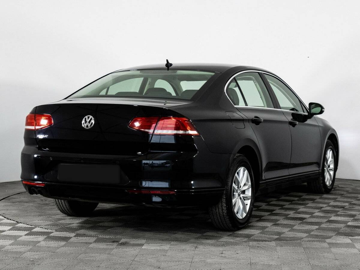 Volkswagen Passat, 2018 Фото №5