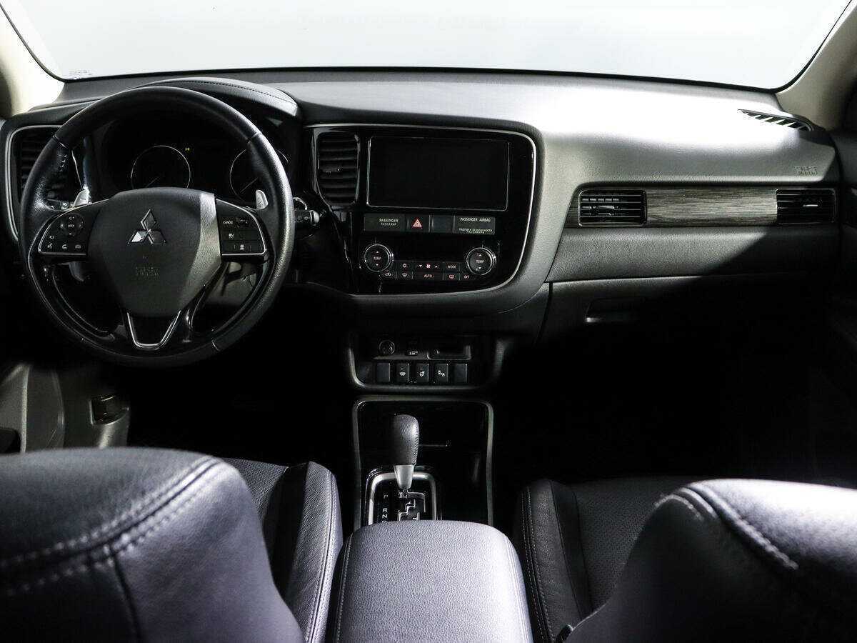 Mitsubishi Outlander, 2018 Фото №10