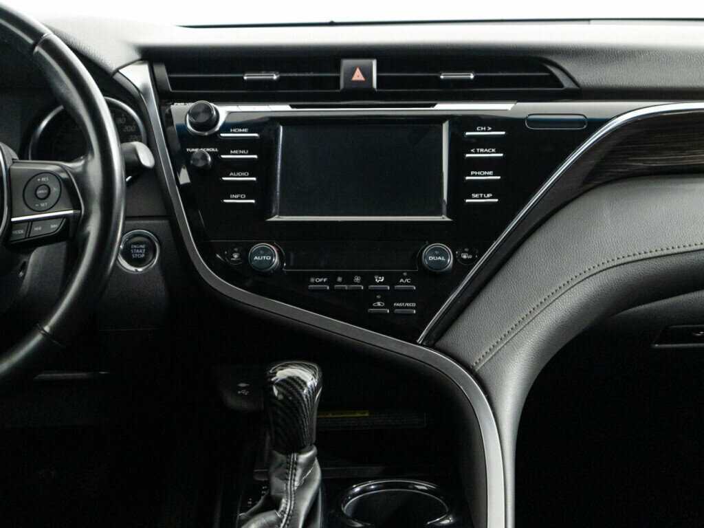 Toyota Camry, 2020 Фото №14