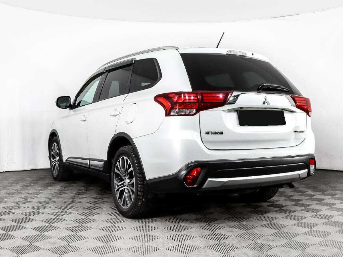 Mitsubishi Outlander, 2016 Фото №7