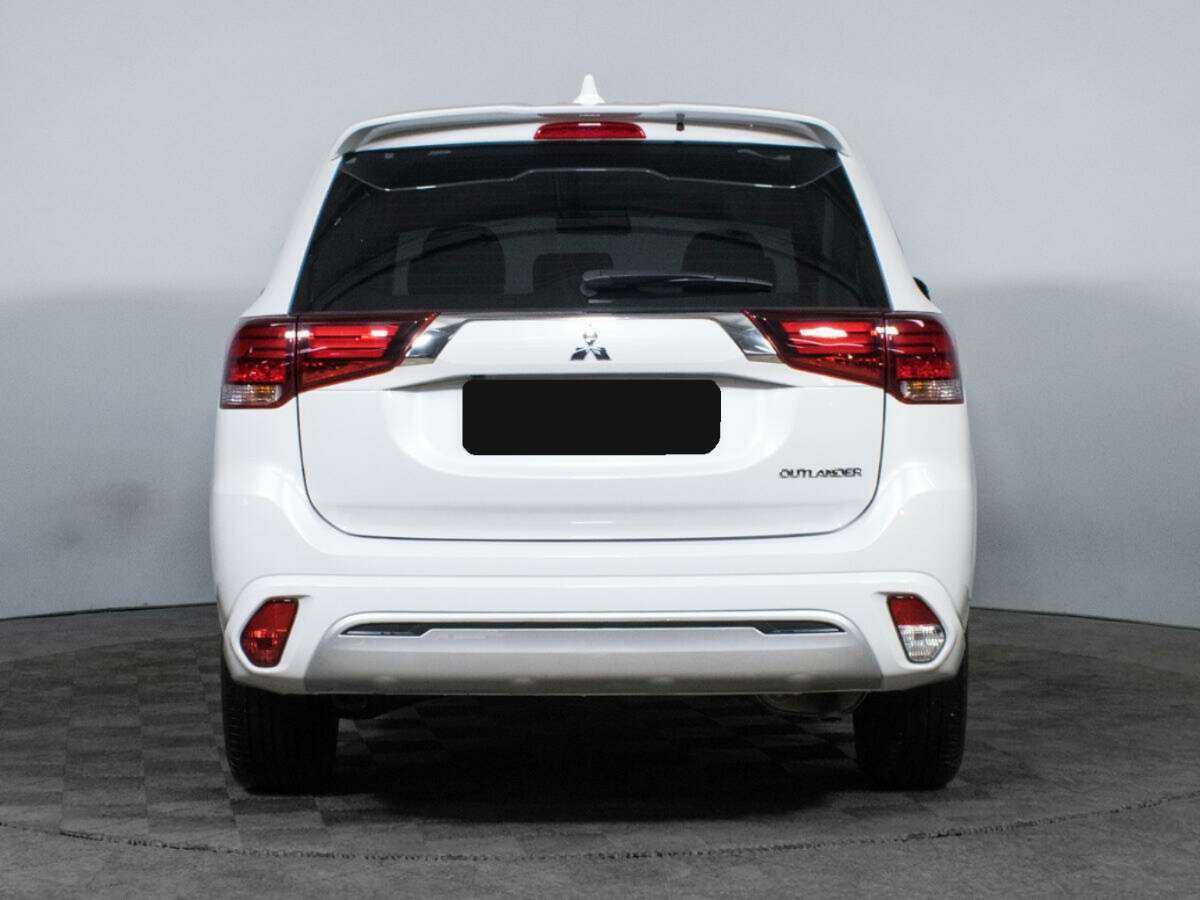 Mitsubishi Outlander, 2022 Фото №6