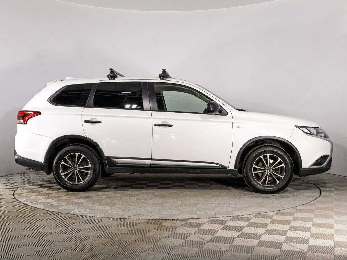 Mitsubishi Outlander, 2020 Фото №4