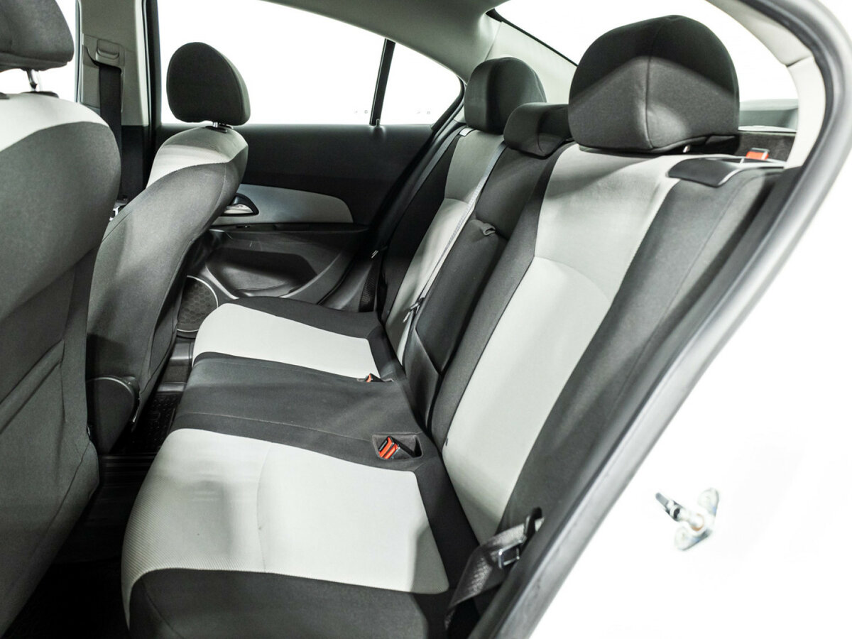 Chevrolet Cruze I Рестайлинг, 2013 Фото №10