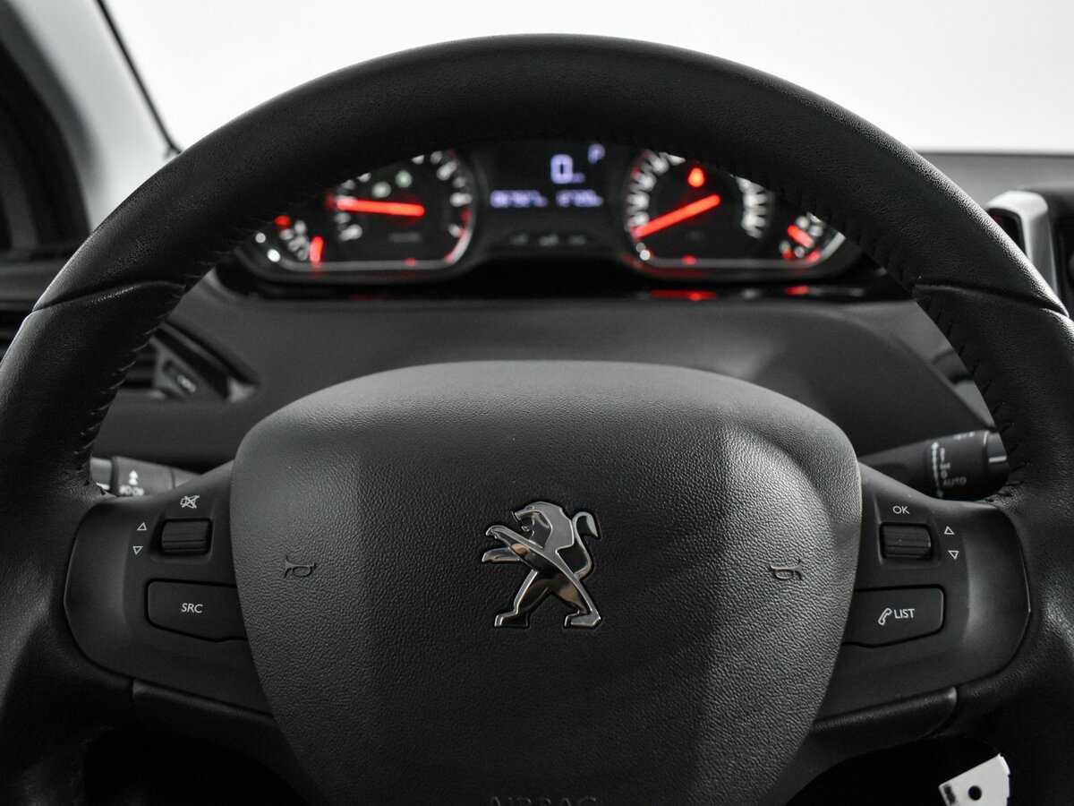 Peugeot 208, 2014 Фото №21