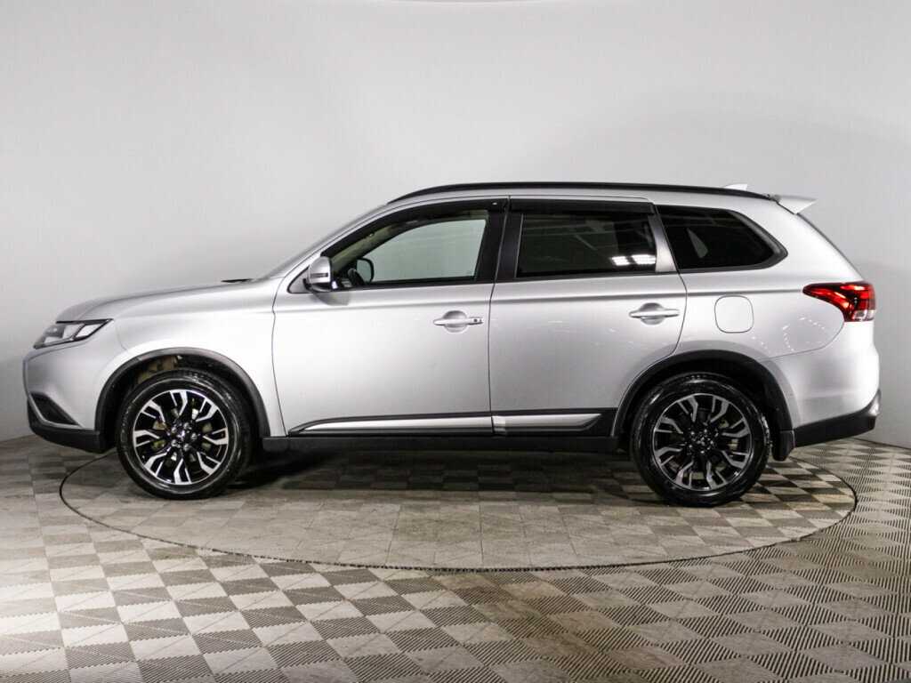 Mitsubishi Outlander, 2021 Фото №8