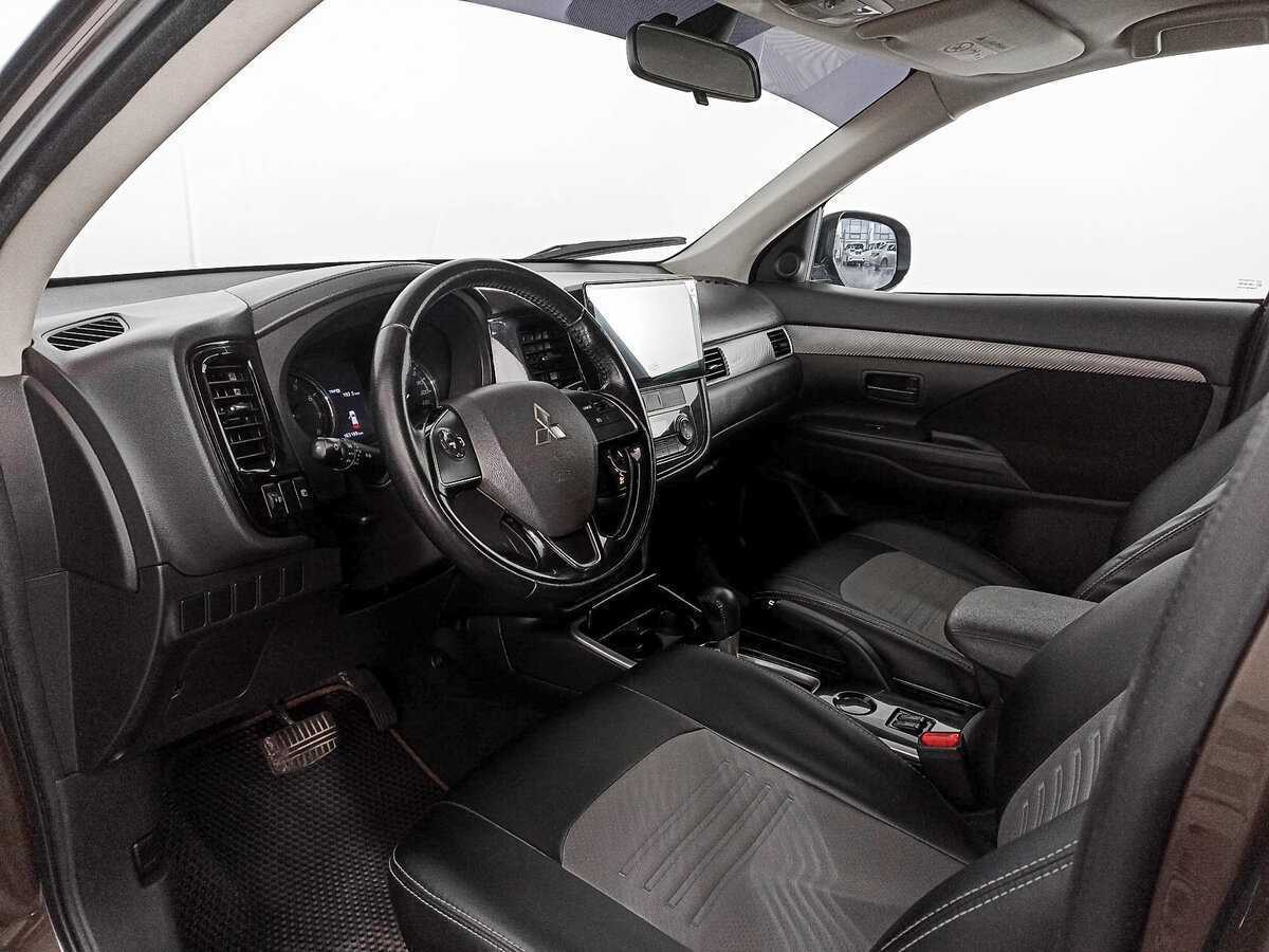 Mitsubishi Outlander, 2018 Фото №15