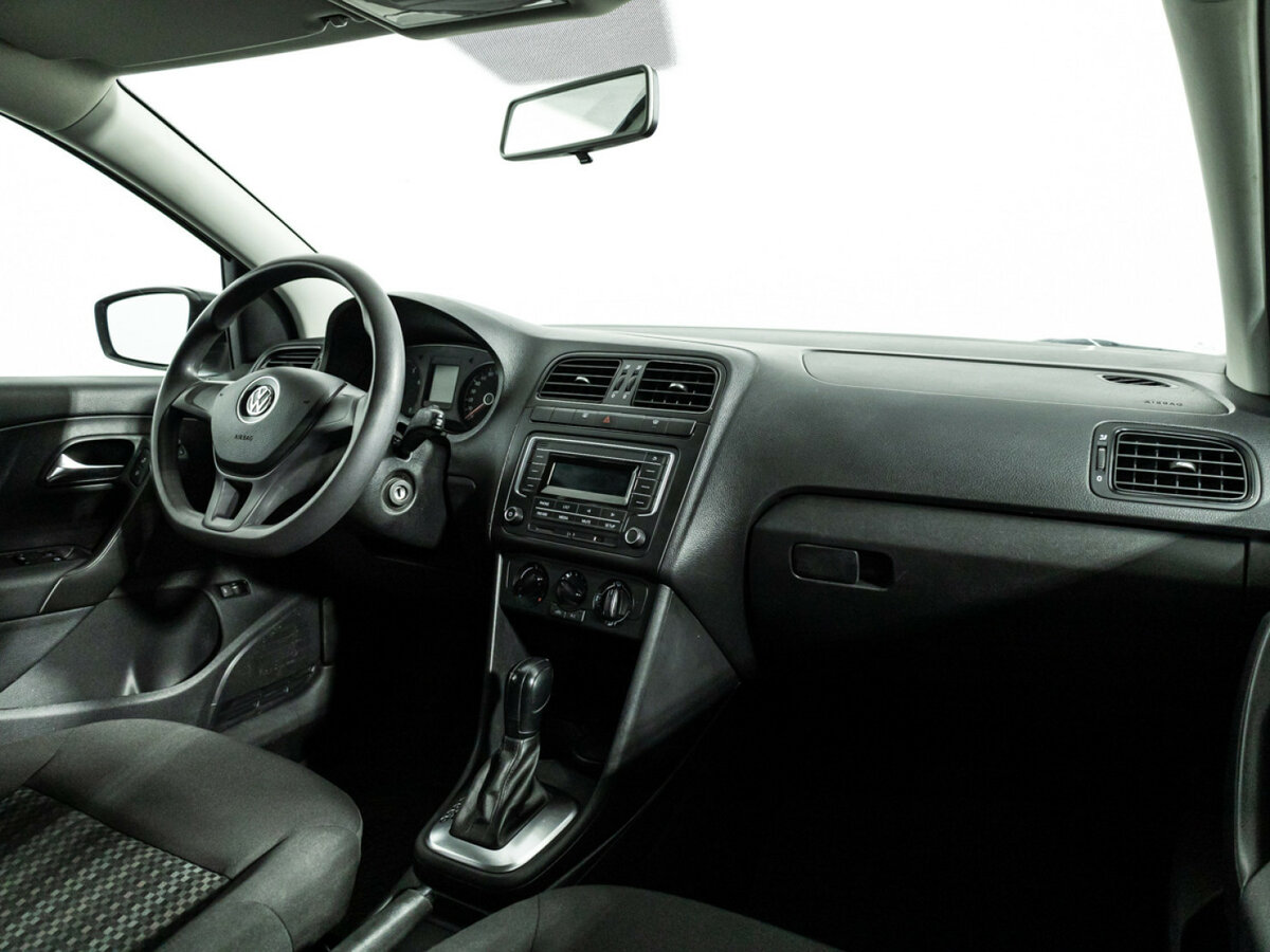 Volkswagen Polo V Рестайлинг, 2019 Фото №9