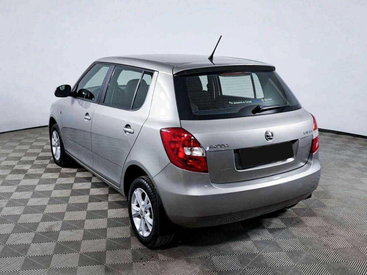 Skoda Fabia, 2013 Фото №7