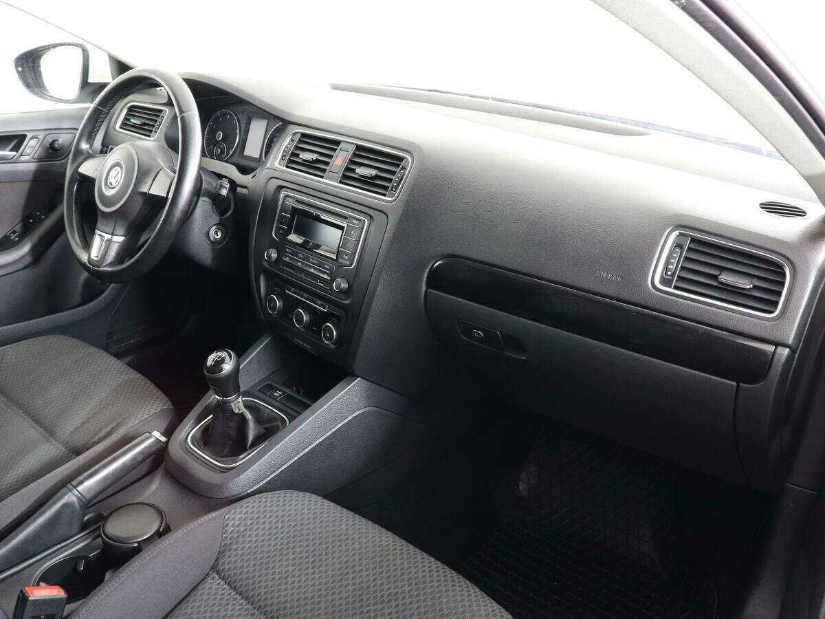 Volkswagen Jetta, 2013 Фото №10