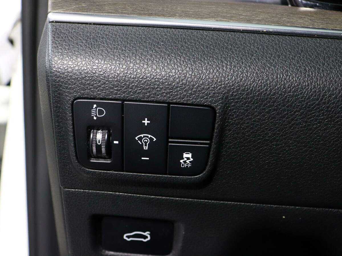 Kia K5, 2020 Фото №17