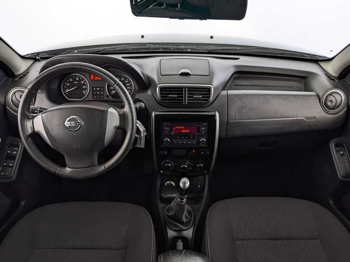 Nissan Terrano, 2015 Фото №12