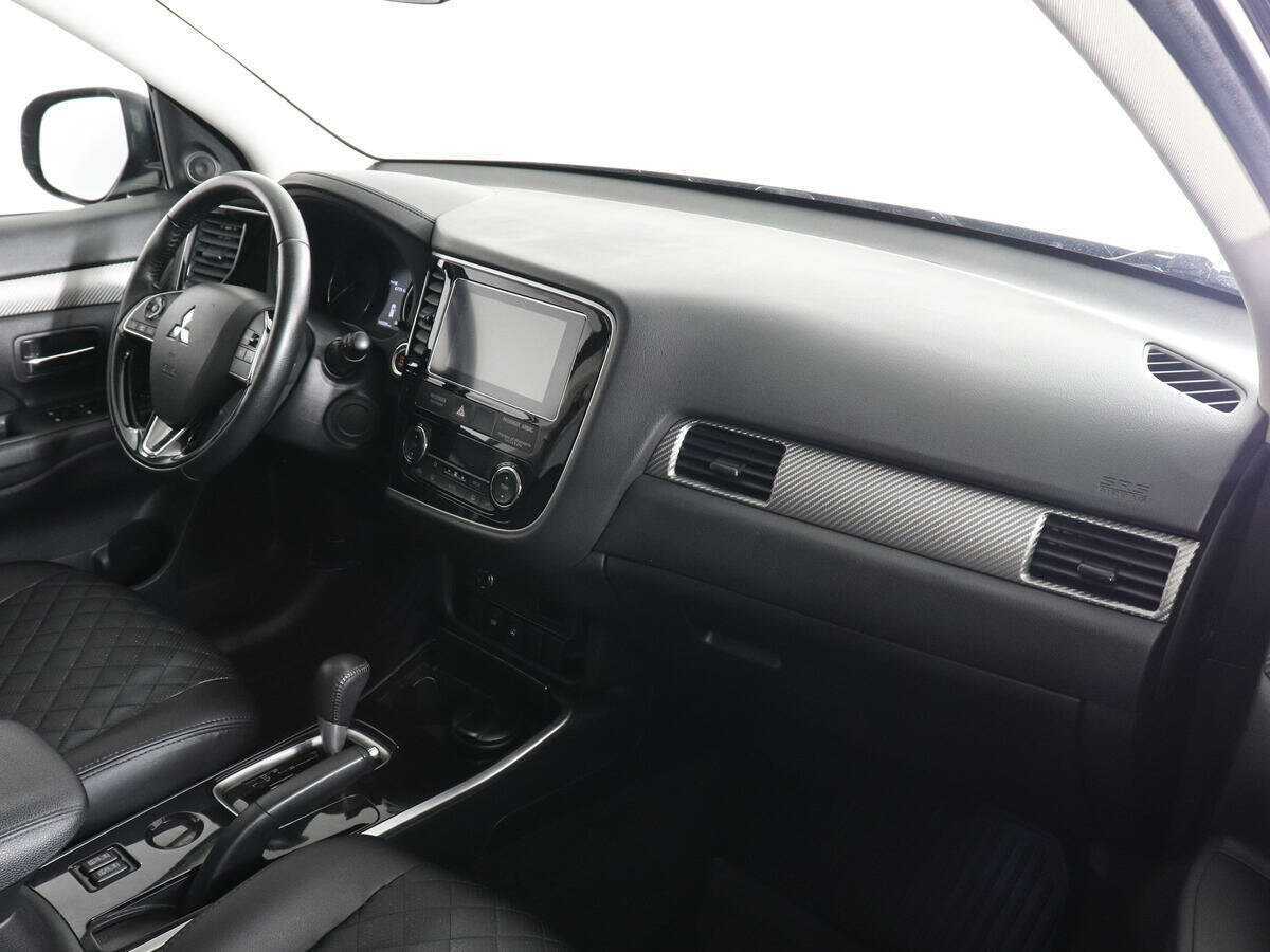 Mitsubishi Outlander, 2018 Фото №10