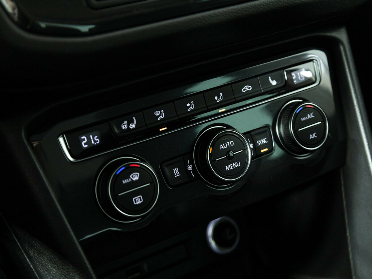 Volkswagen Tiguan II, 2017 Фото №19