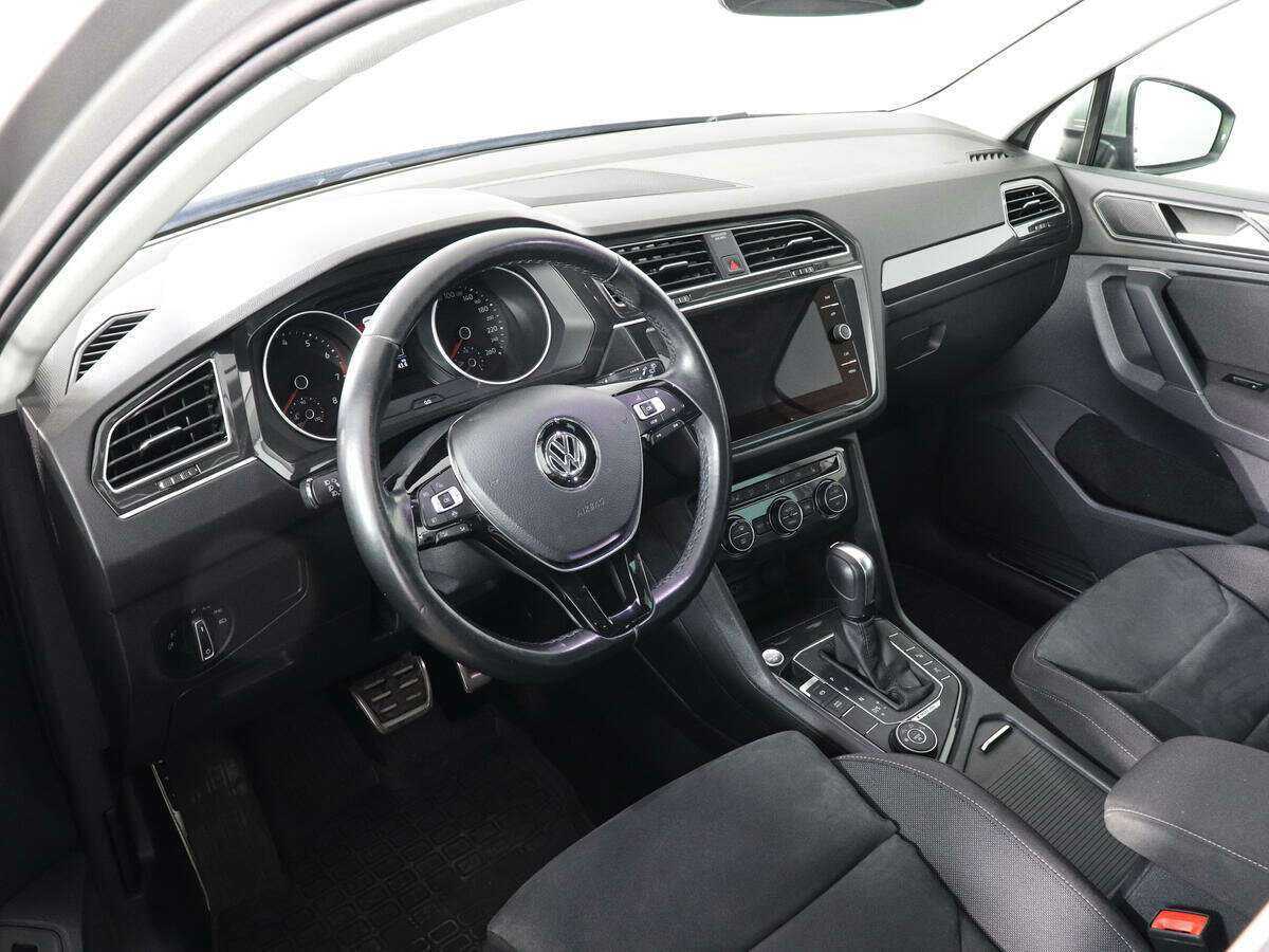 Volkswagen Tiguan, 2020 Фото №9