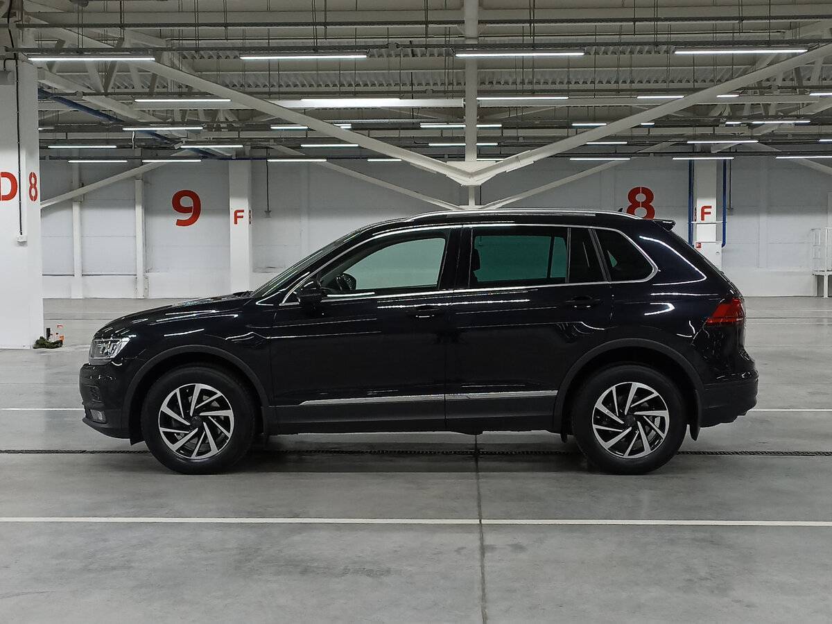 Volkswagen Tiguan, 2018 Фото №8