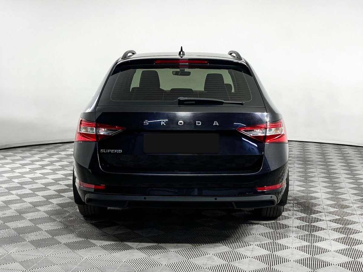 Skoda Superb III Рестайлинг, 2020 Фото №5