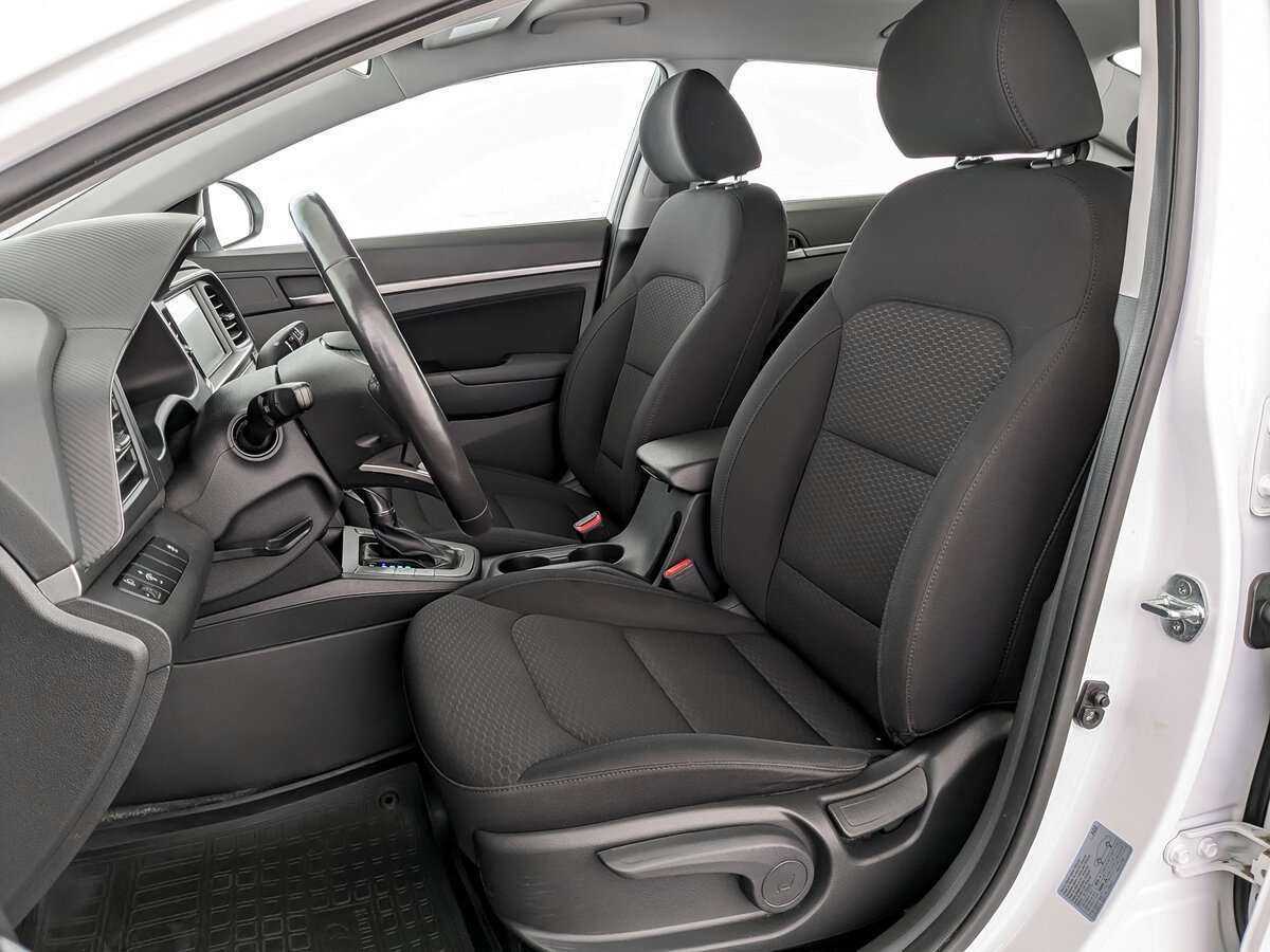 Hyundai Elantra, 2020 Фото №16