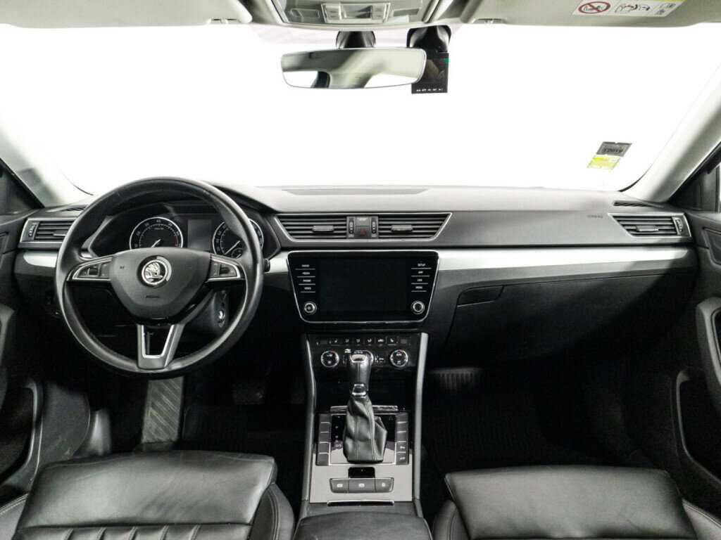 Skoda Superb, 2018 Фото №13