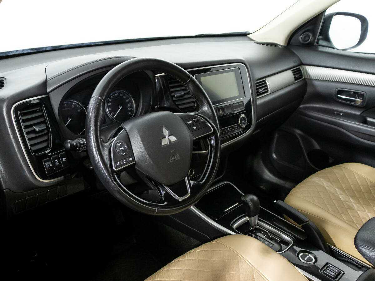 Mitsubishi Outlander, 2018 Фото №11