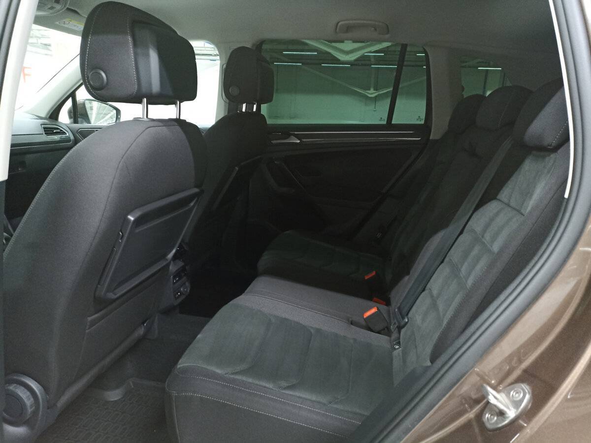 Volkswagen Tiguan, 2020 Фото №12