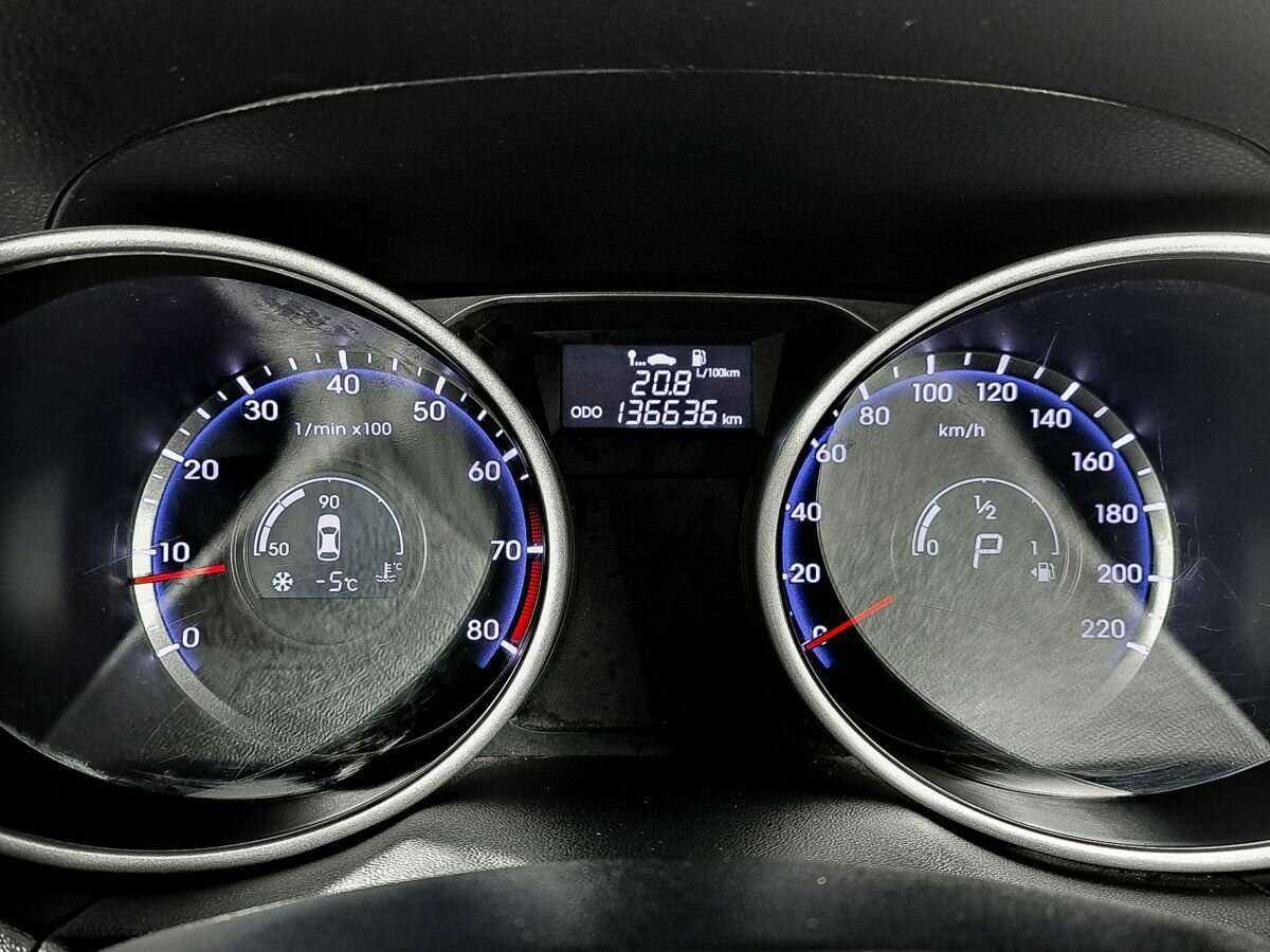 Hyundai ix35, 2012 Фото №11
