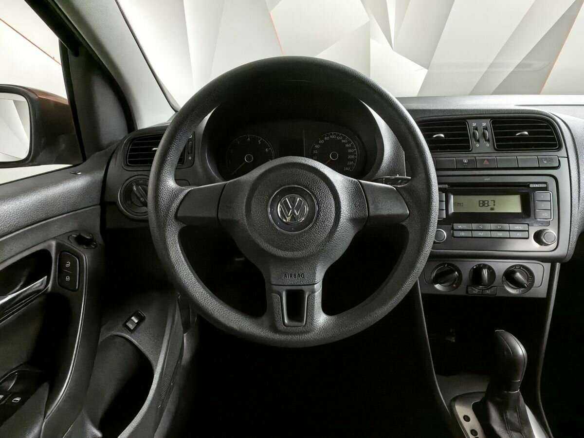 Volkswagen Polo, 2012 Фото №15