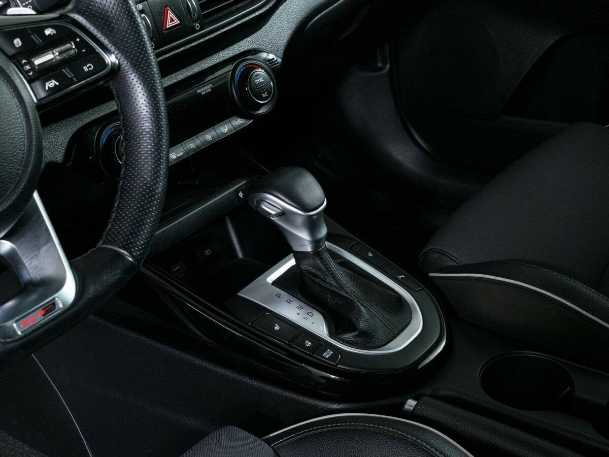 Kia Cerato, 2021 Фото №14