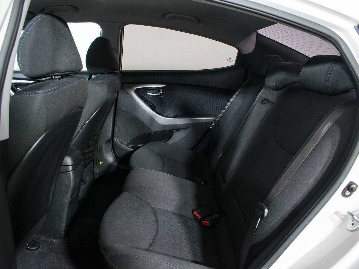 Hyundai Elantra, 2013 Фото №10