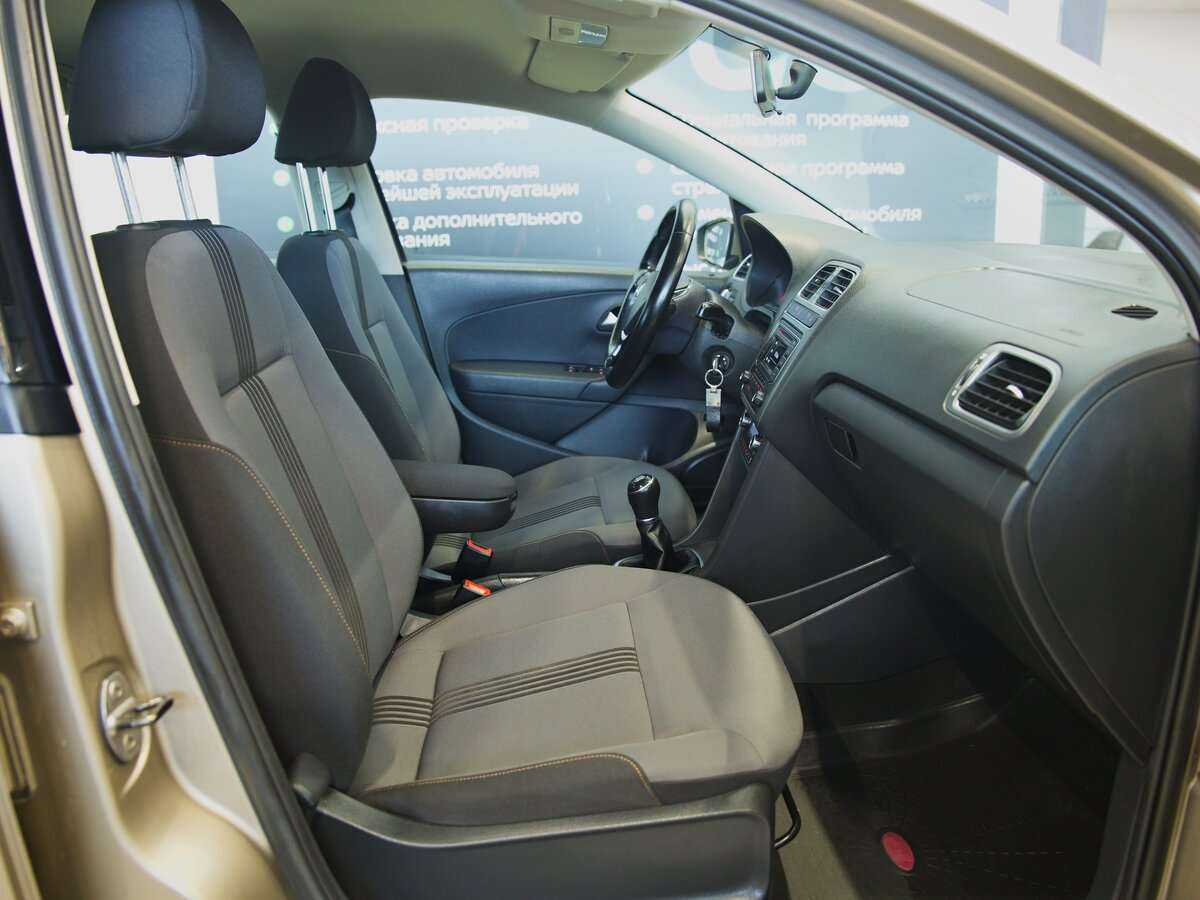 Volkswagen Polo, 2016 Фото №10